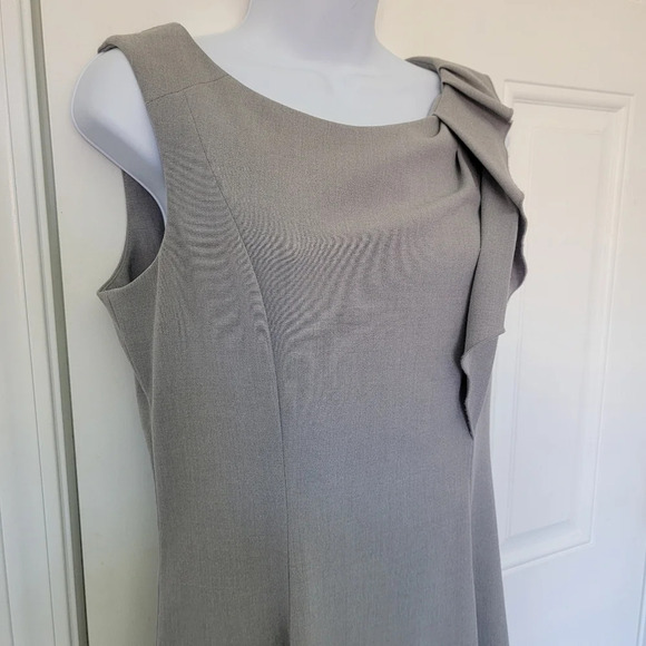 Calvin Klein Gray Sleeveless Dress Shoulder Ruffle A Line Back Zip Size 8 - Picture 3 of 12